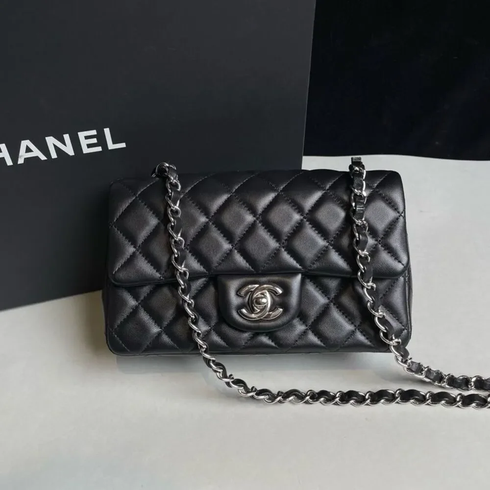 Chanel Women Pre-Loved Bag Very Good Condition
